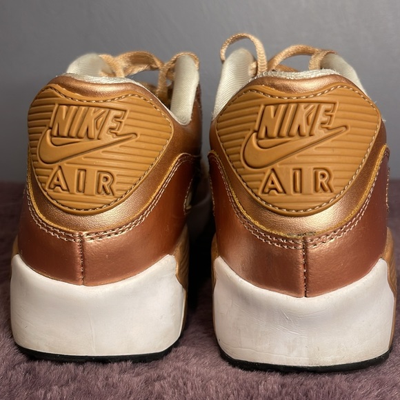 Nike Air Max 90 SE GS Metallic Bronze - Picture 3 of 7